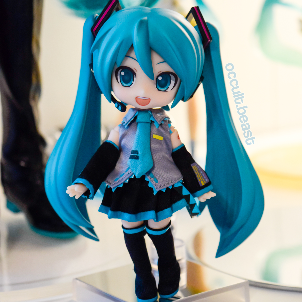 532275211_tinymiku(1of7).png.4328625d0f2961af28861b2a13518ba0.png