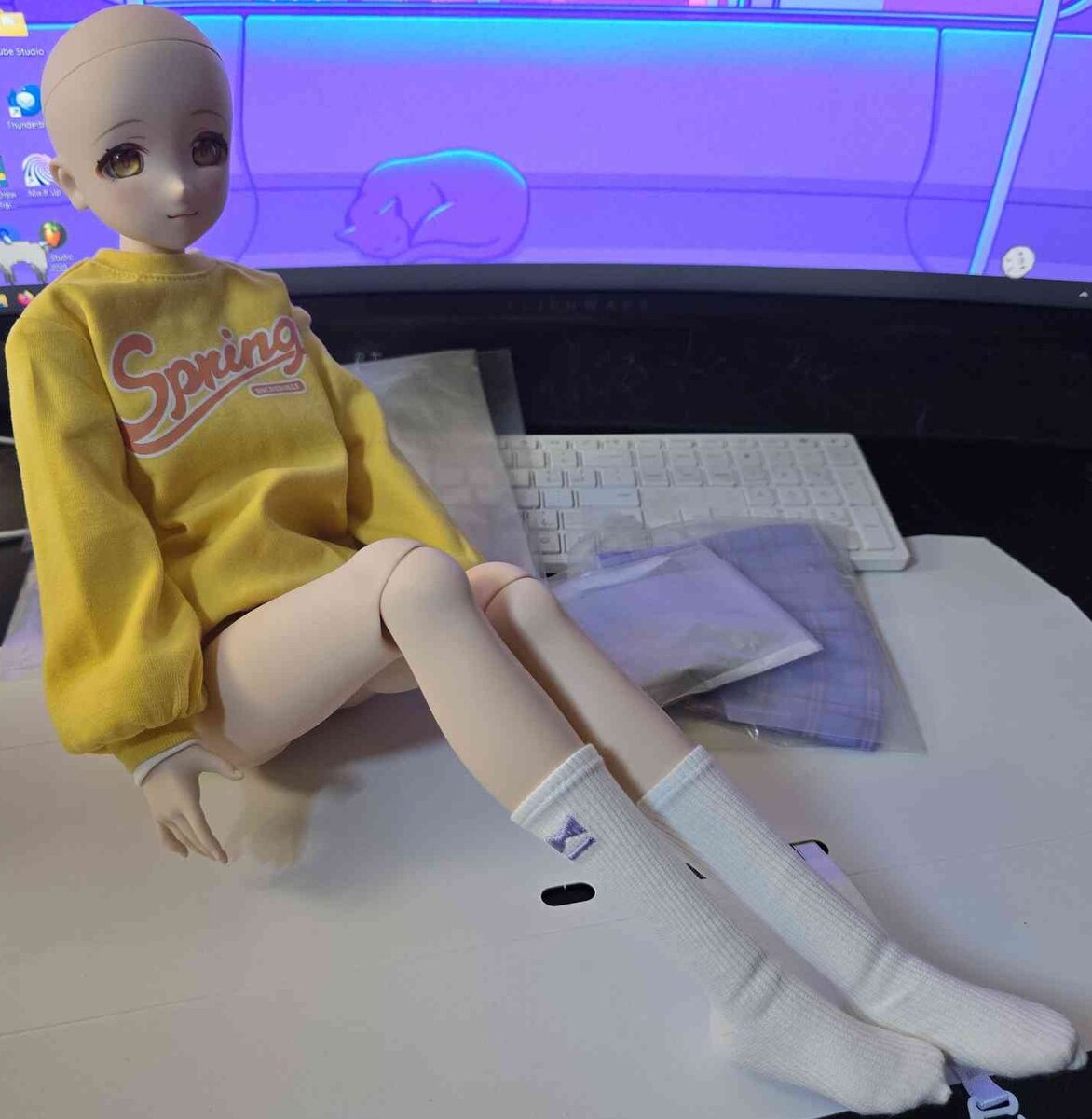 half-dressed4.jpg.2af9f755597aea8c91ca0b53cd422f9a.jpg